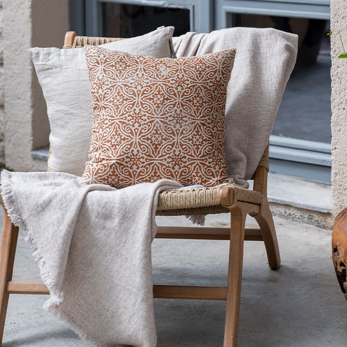 Hana Desenli Dekoratif Kırlent