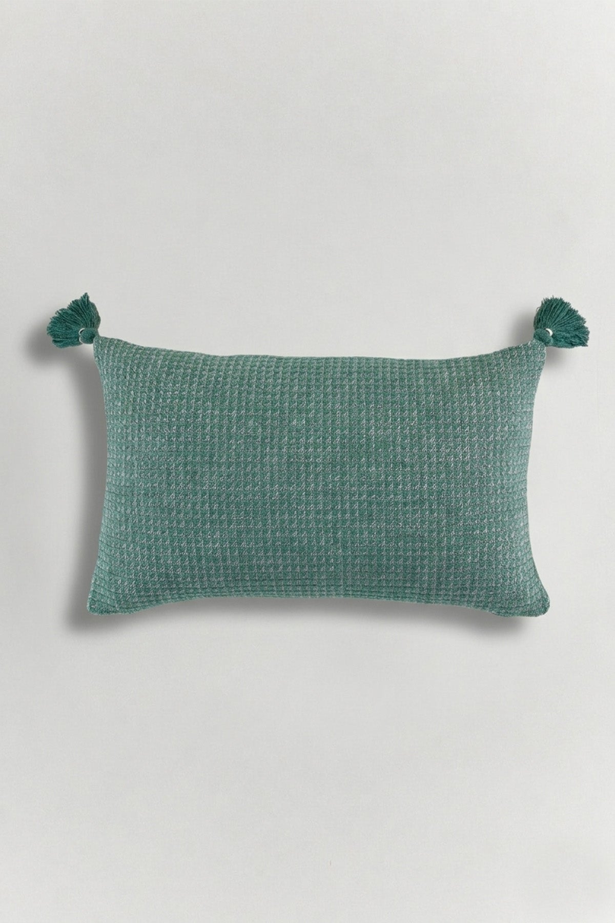 King Dokulu Ponpon Detaylı Dekoratif Kırlent