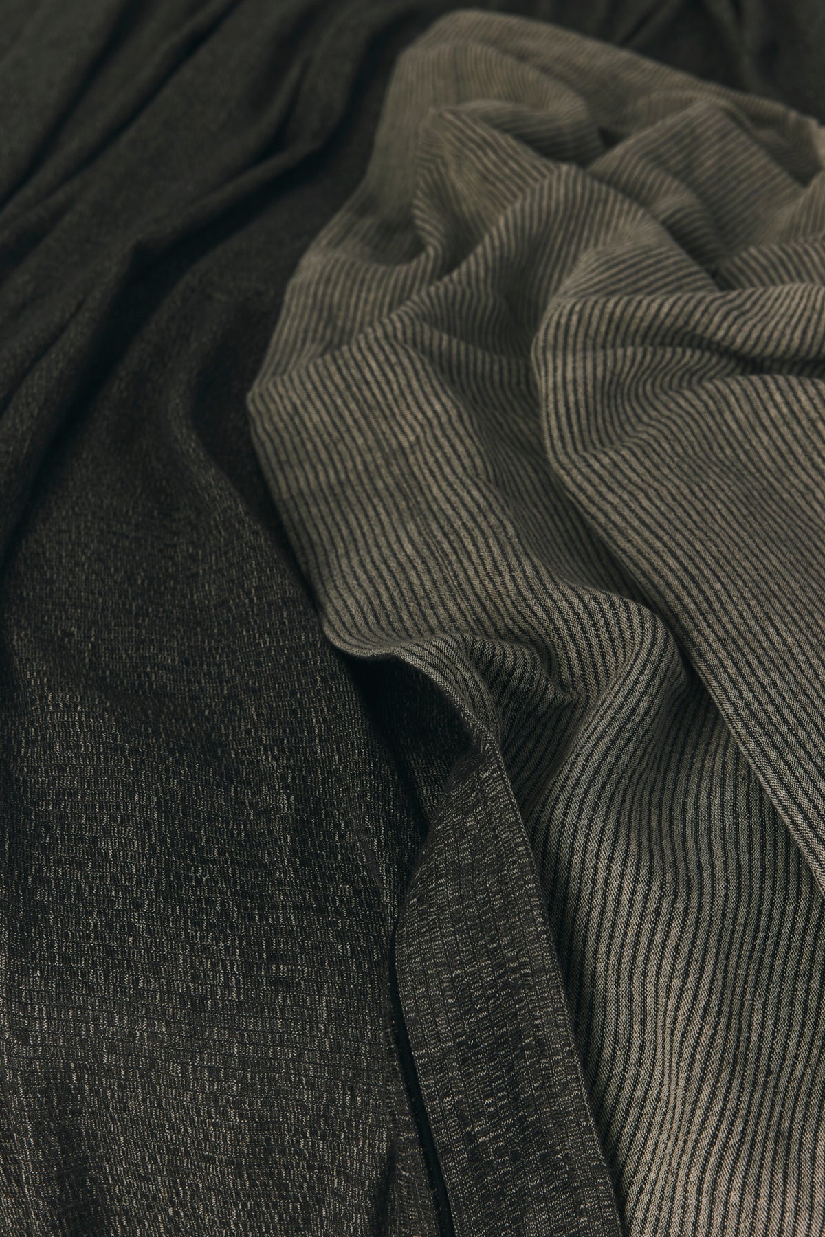 Kamelya Yatak Örtüsü